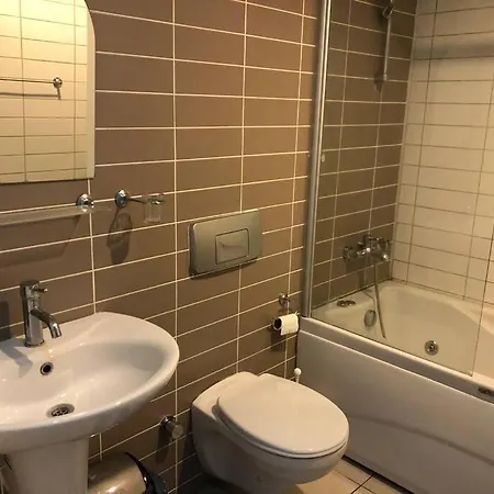 Antalya Merkezde Havuzlu Sitede 2+1 Daire * Белек